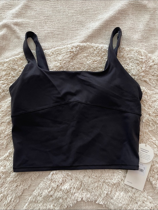 Vuori Tops - NWT VUORI women’s all the form tank black with pads size medium